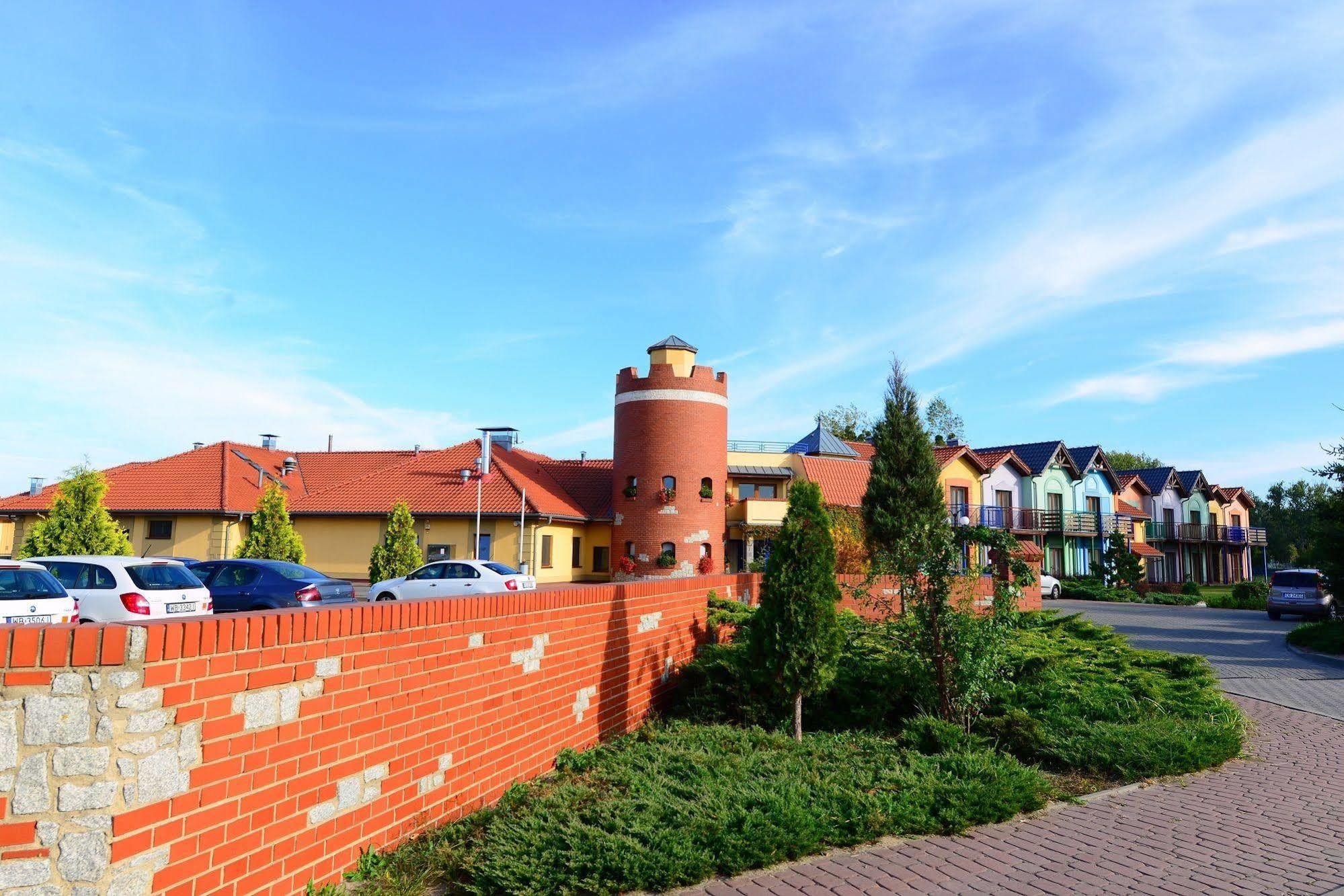 Hotel Daglezja Nad Jeziorem Kornickim Kórnik Eksteriør billede